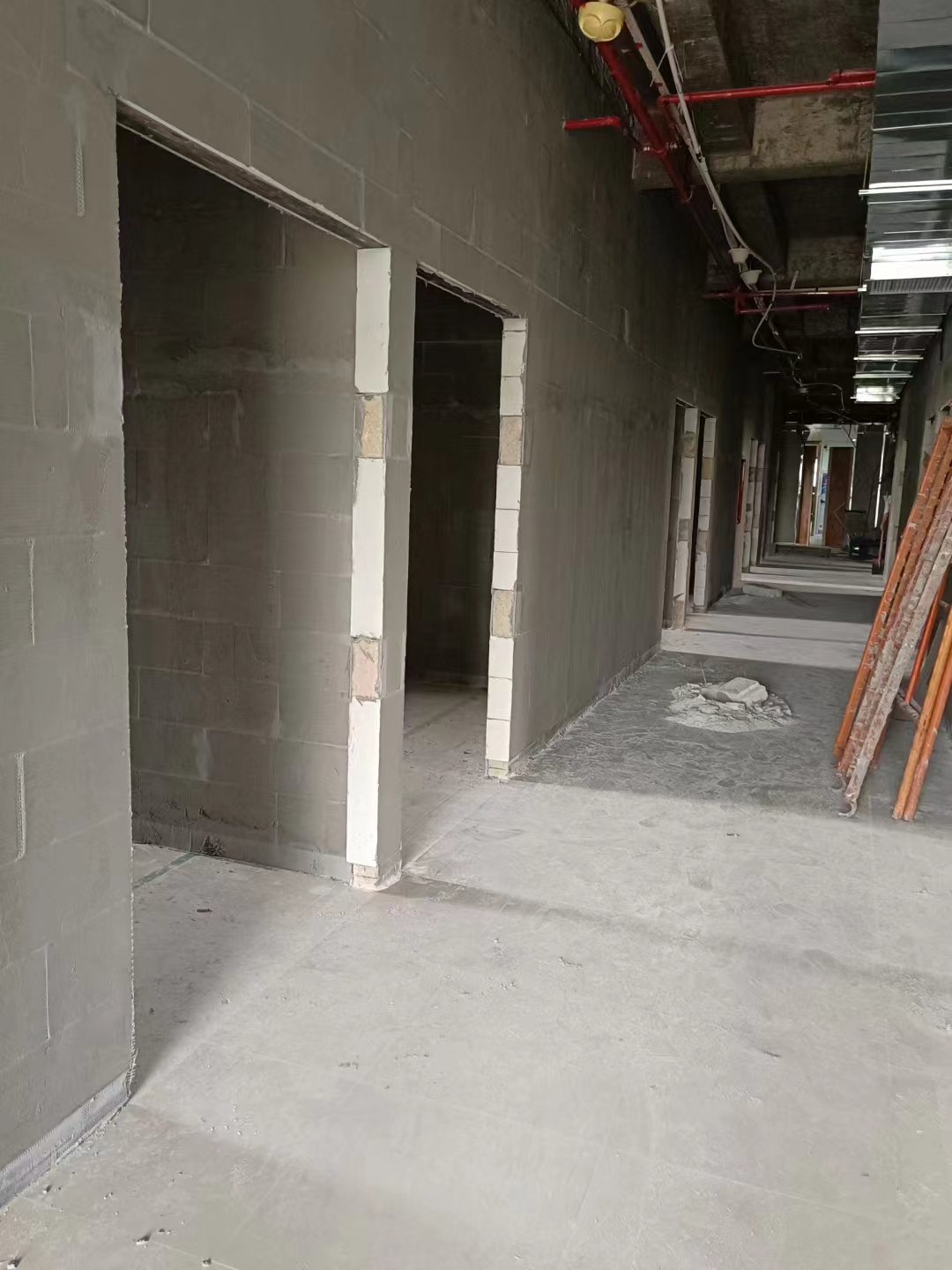 加气砖隔墙施工场景
